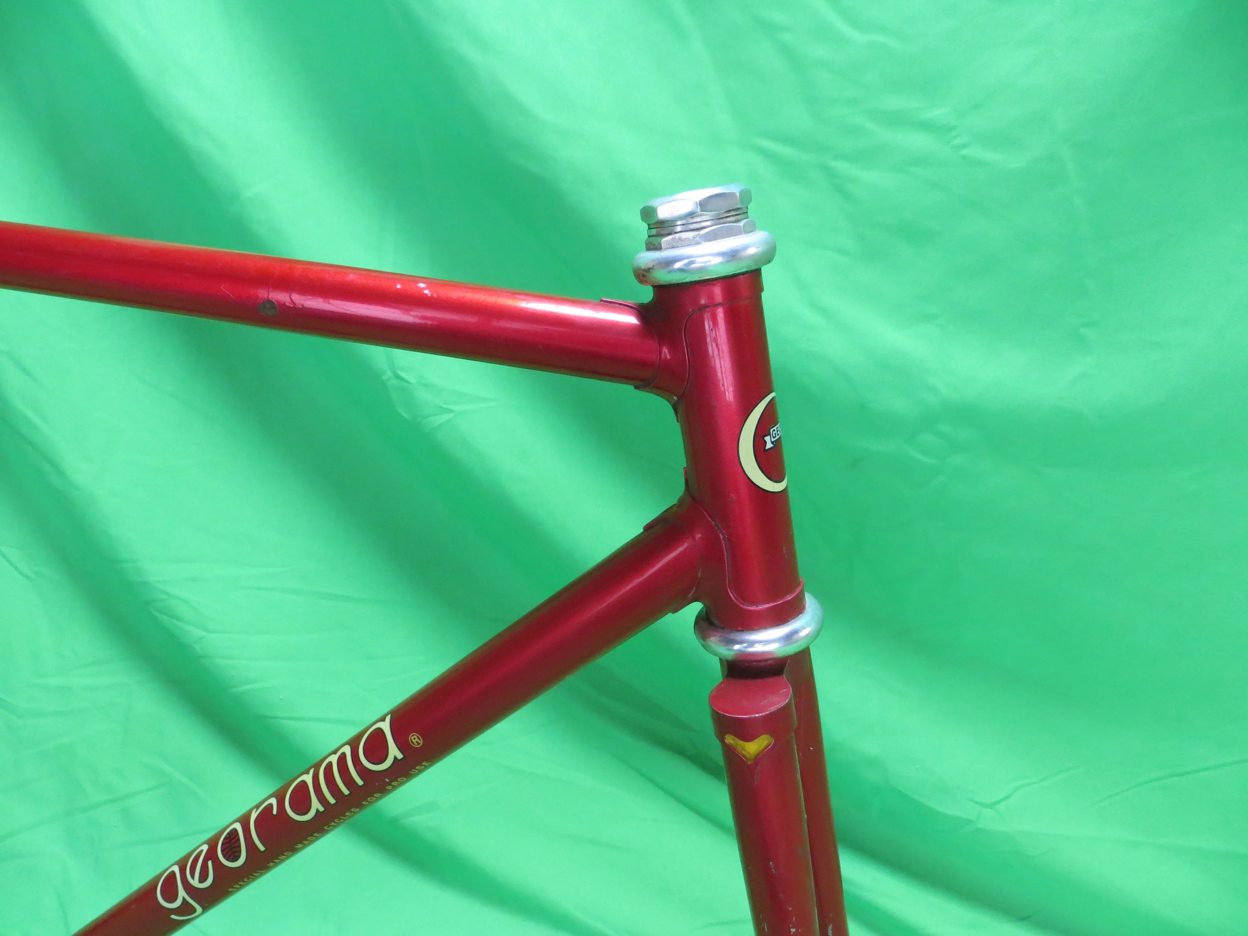 GEORAMA // Red Metallic // 51.5cm