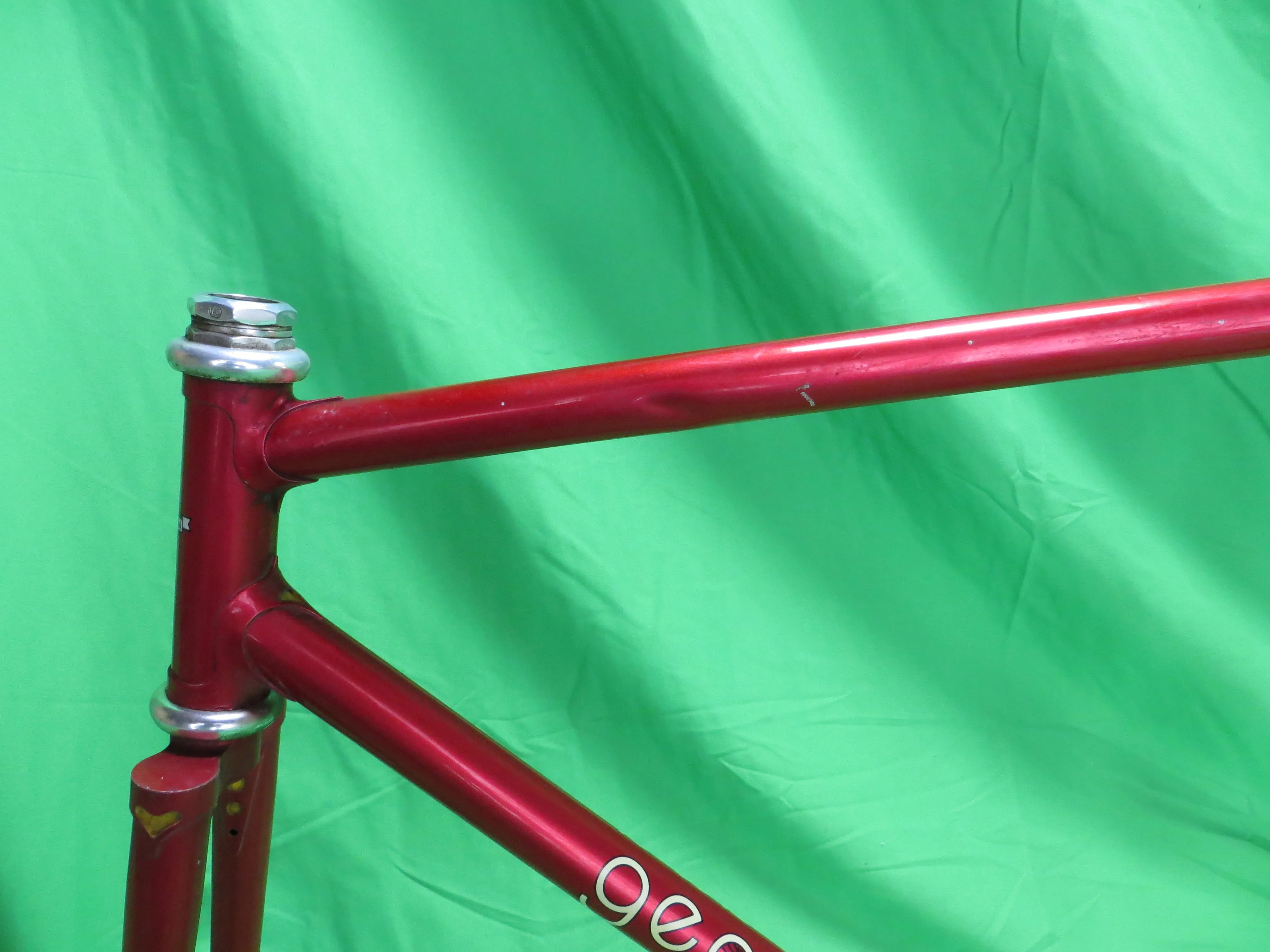 GEORAMA // Red Metallic // 51.5cm