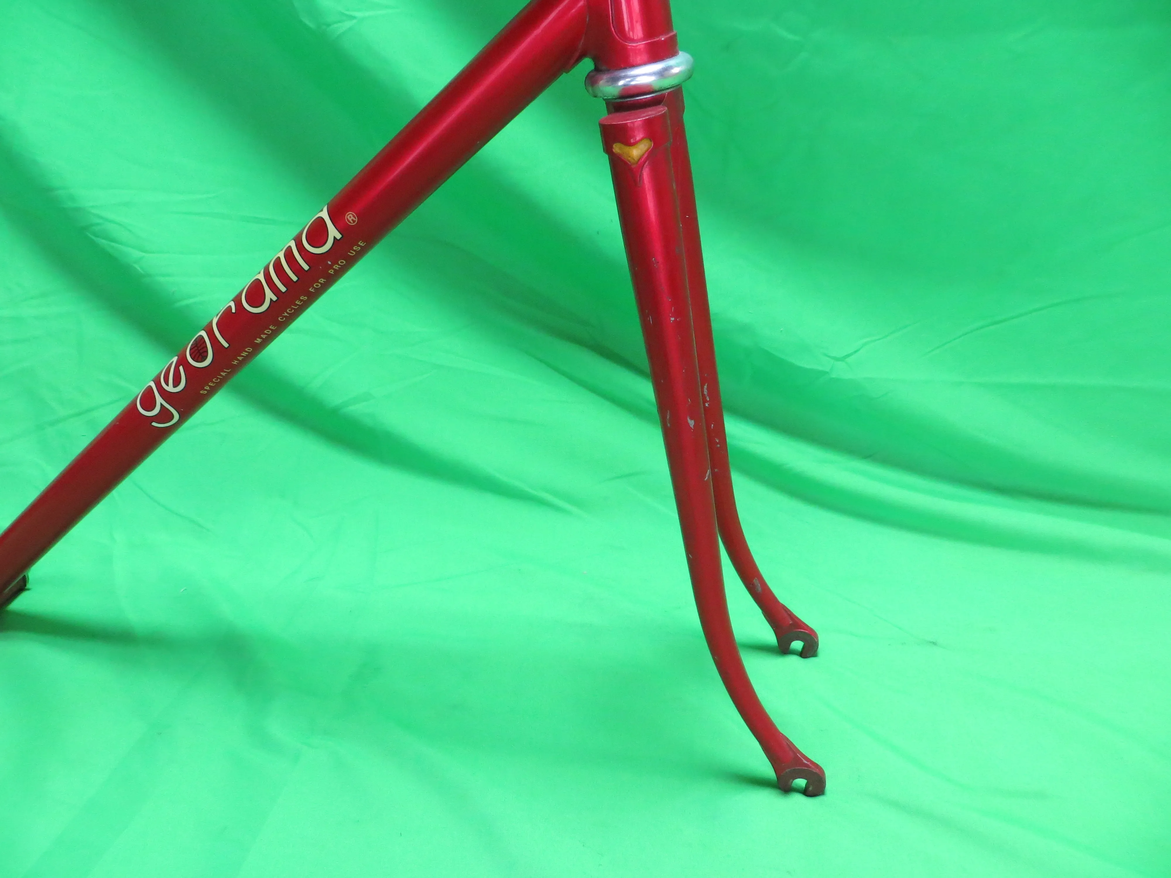 GEORAMA // Red Metallic // 51.5cm