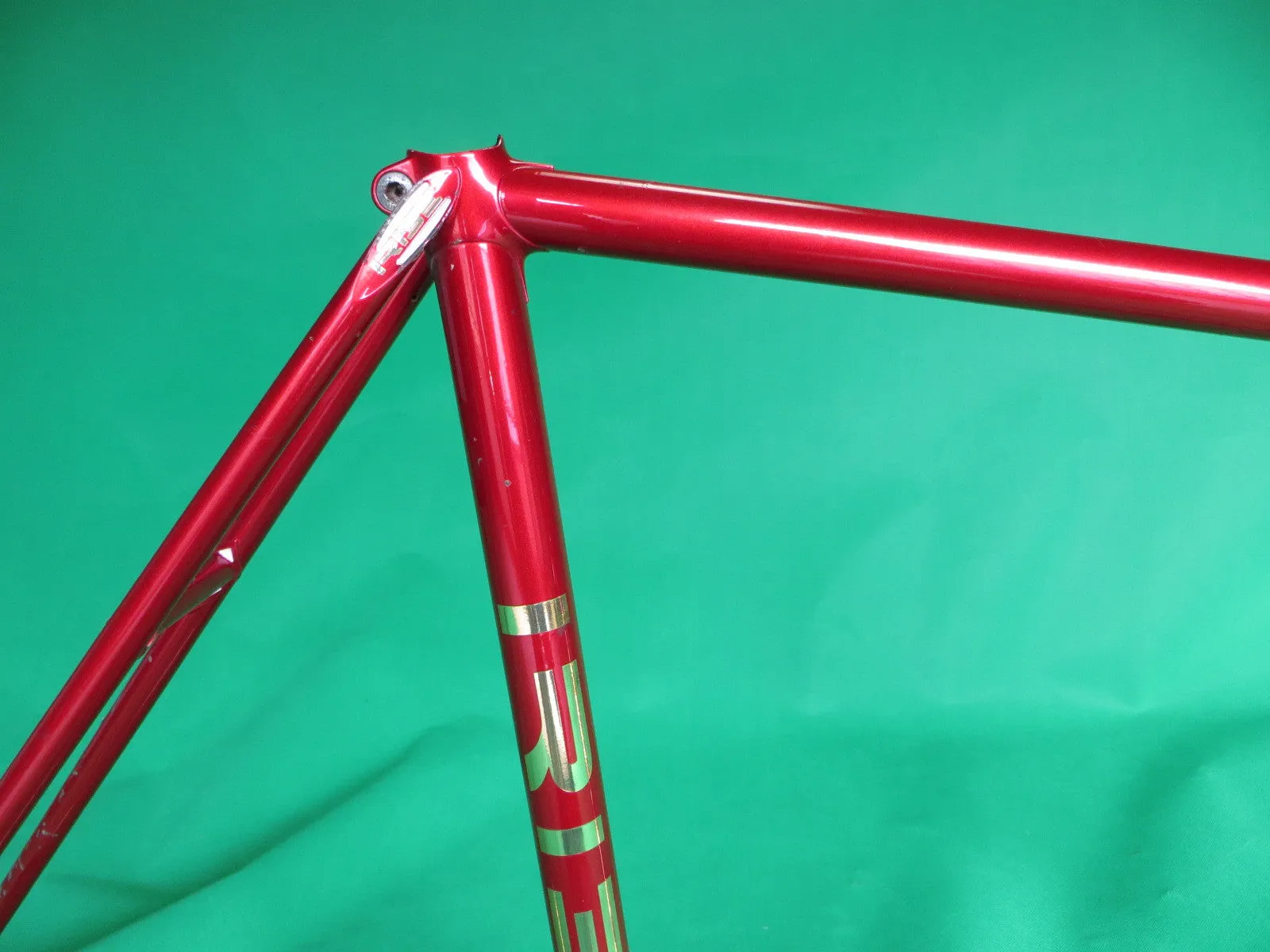 IRIBE | metallic red | 54.5cm