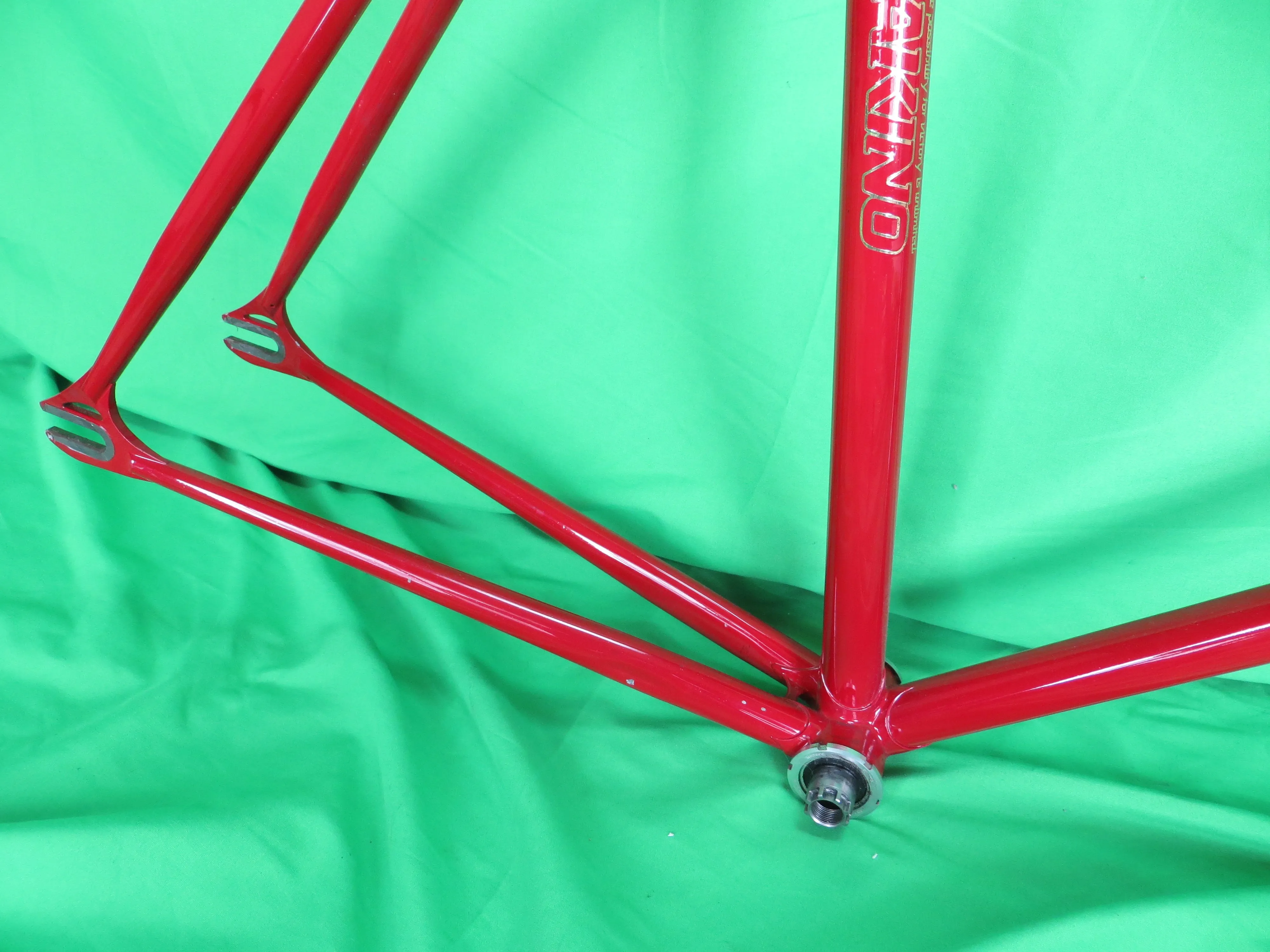 Makino  // Red Metallic // 54cm