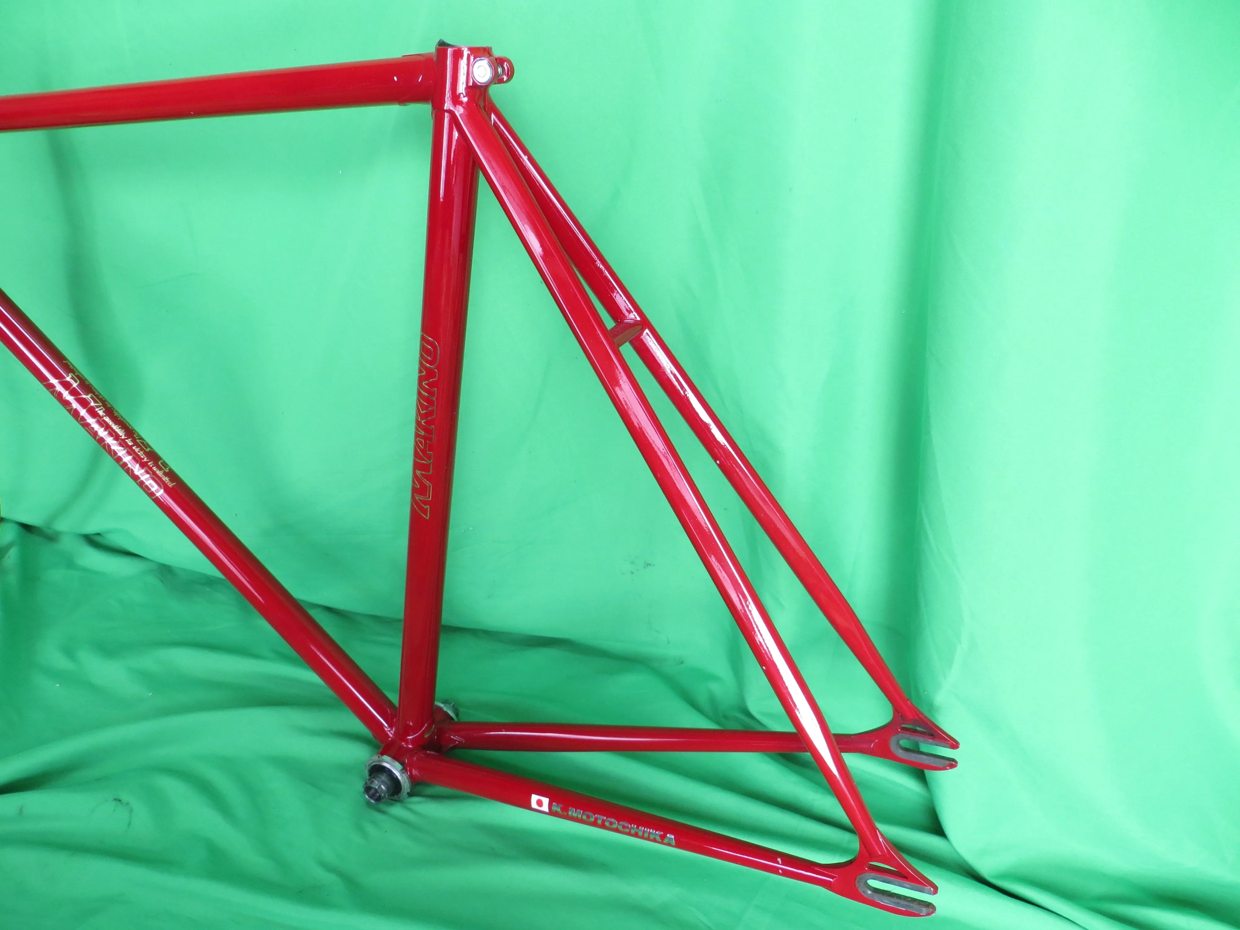 Makino  // Red Metallic // 54cm