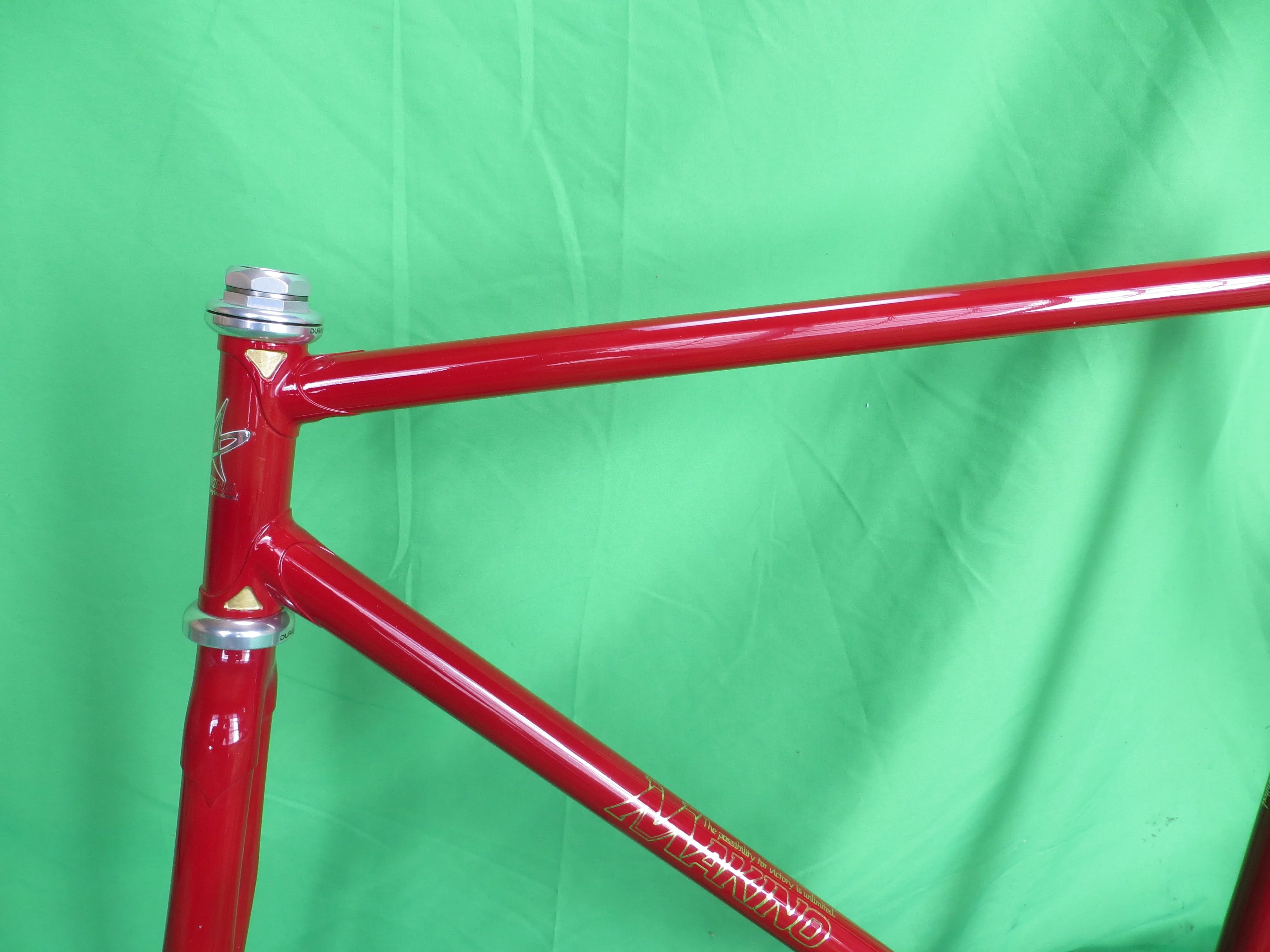 Makino  // Red Metallic // 54cm