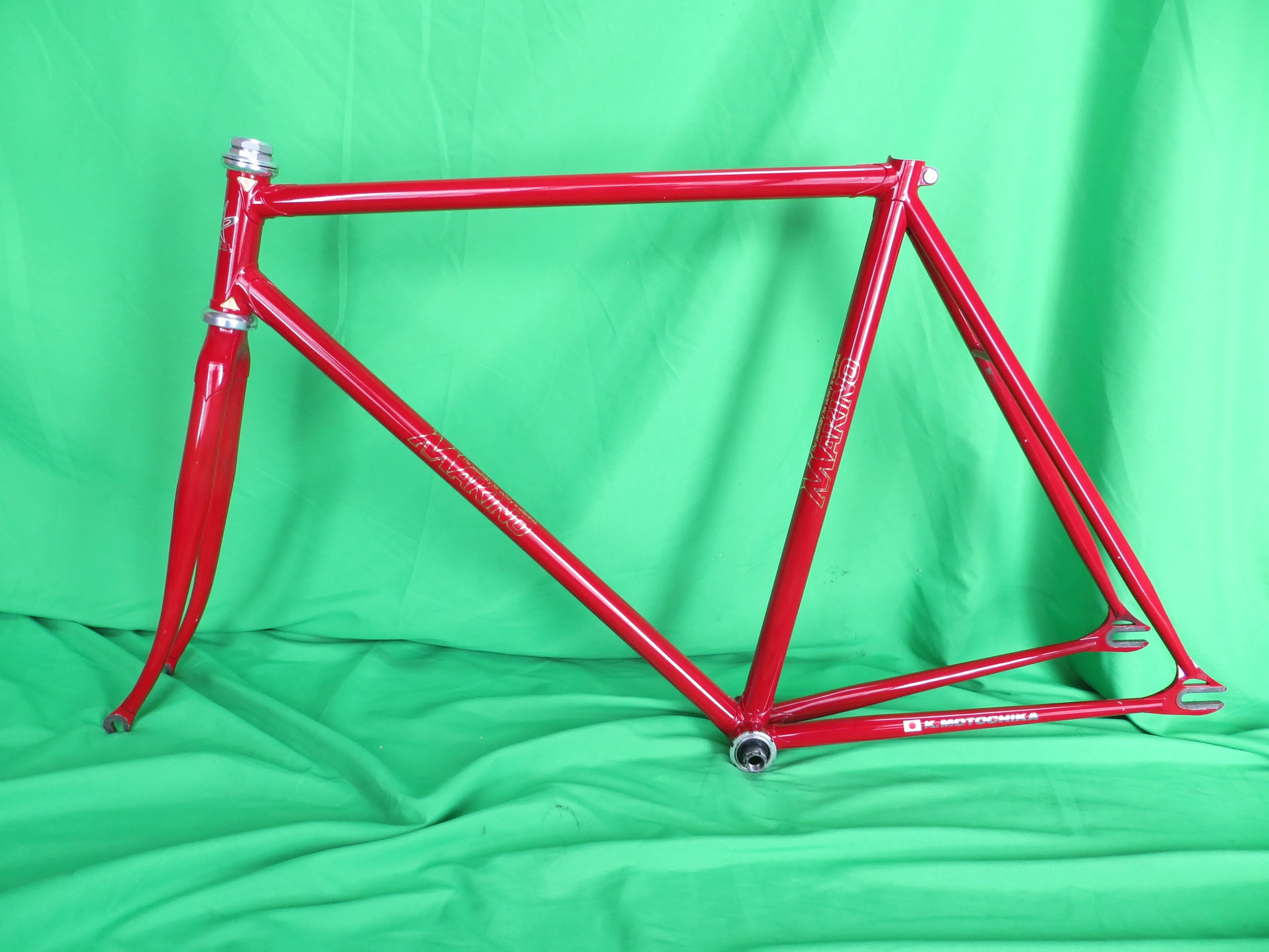 Makino  // Red Metallic // 54cm