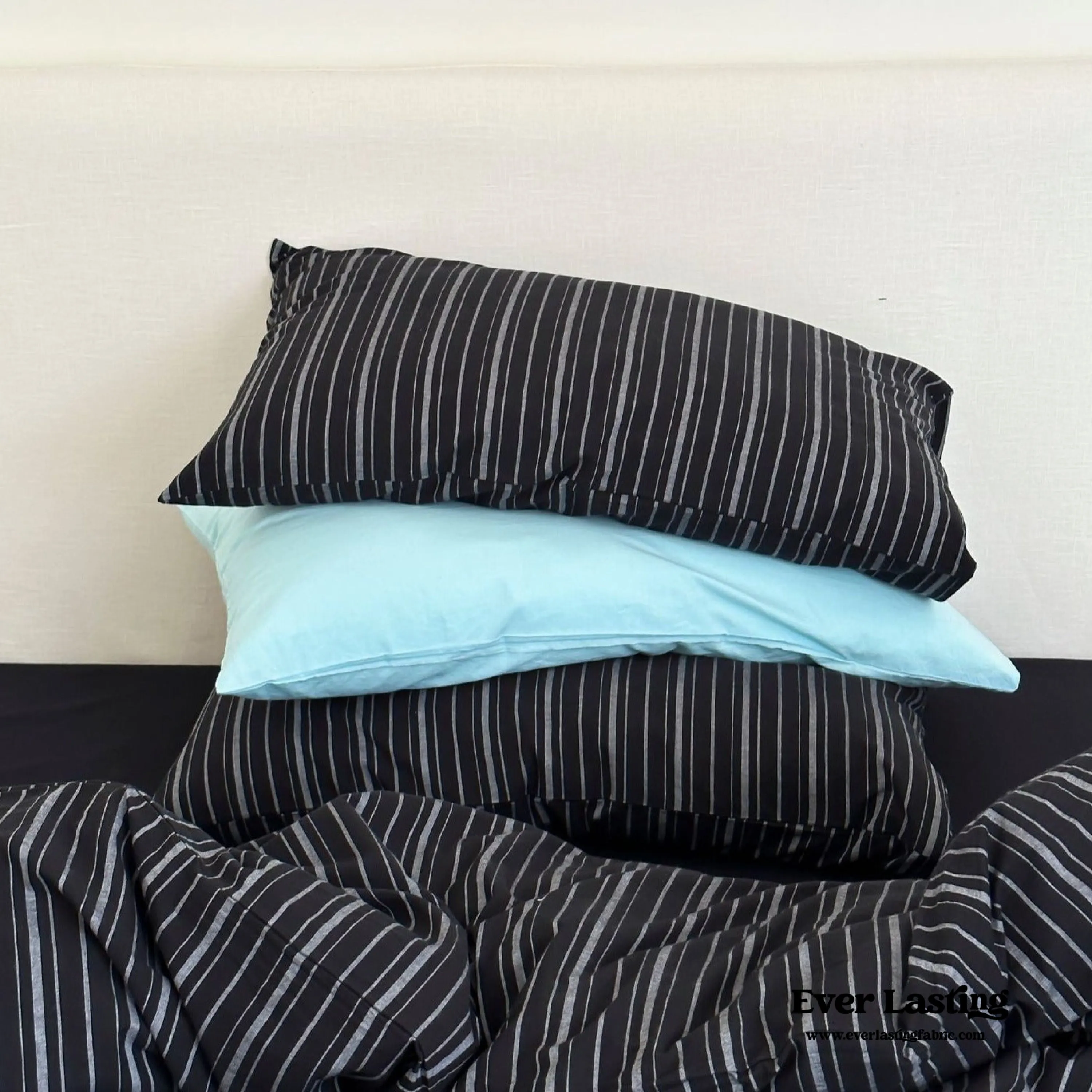 Refreshing Stripe Pillowcases / Black Thin