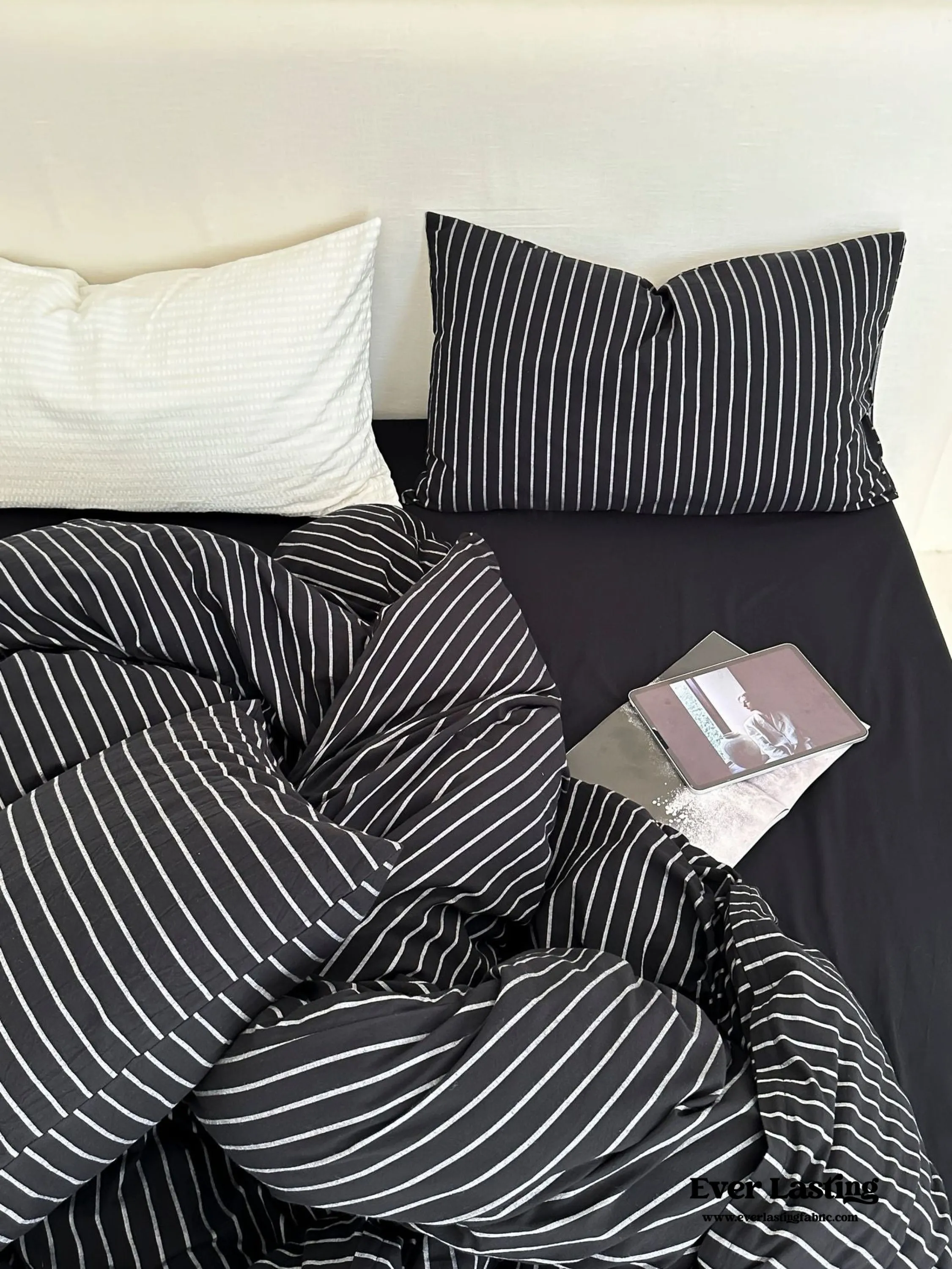 Refreshing Stripe Pillowcases / Black Thin