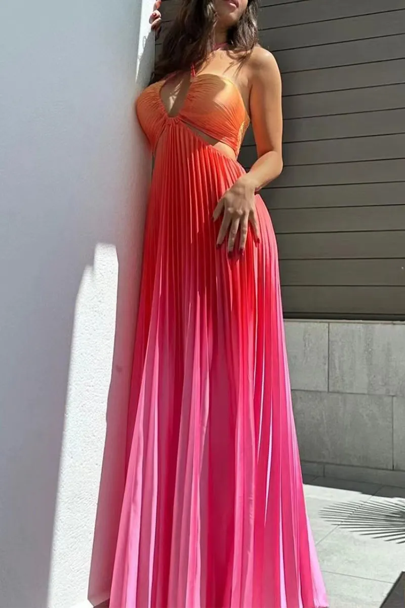 Sexy Vacation Gradient Color Strap Design Pleated Contrast Halter Pleated Dresses(4 Colors)